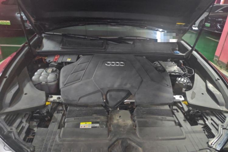 Used Audi Q8 2022 55 TFSI Prestige Dynamic Edition Engine Bay