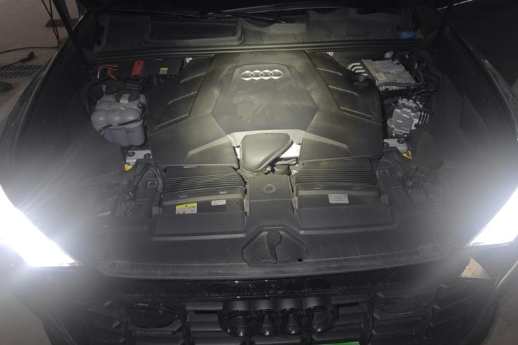 Used Audi Q8 2022 55 TFSI Prestige Dynamic Edition Engine Bay