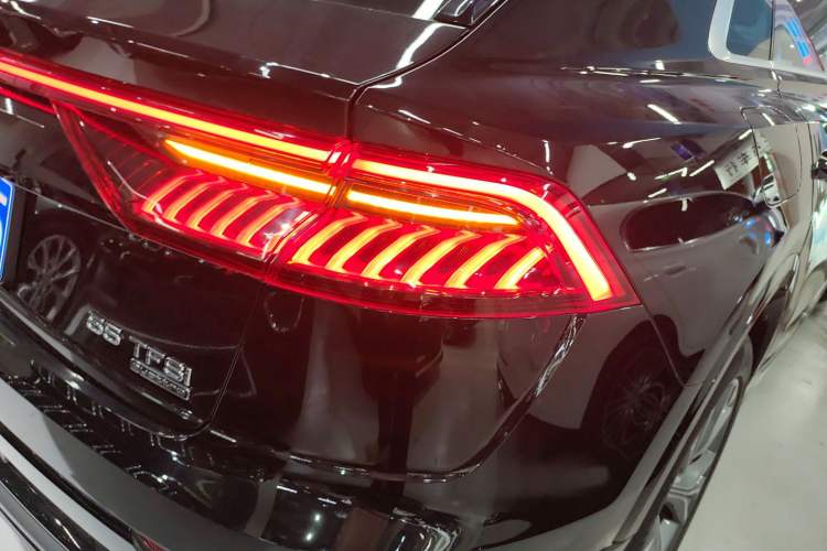 Used Audi Q8 2022 55 TFSI Luxury Dynamic Edition Exterior 3