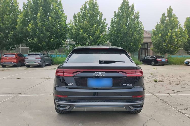 Used Audi Q8 2022 55 TFSI Luxury Dynamic Edition Exterior 4
