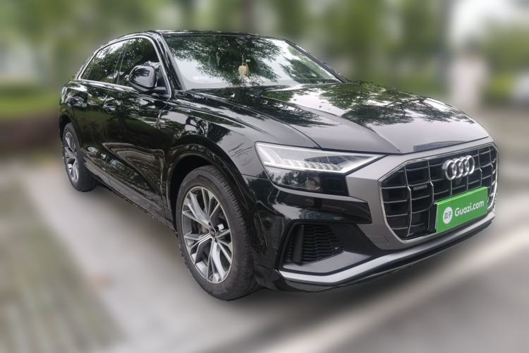 Used Audi Q8 2022 55 TFSI Luxury Dynamic Edition Front Right 45 Deg