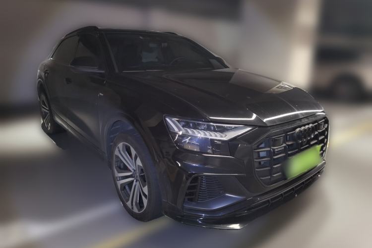 Used Audi Q8 2022 55 TFSI Snow Sports Edition Front Right 45 Deg