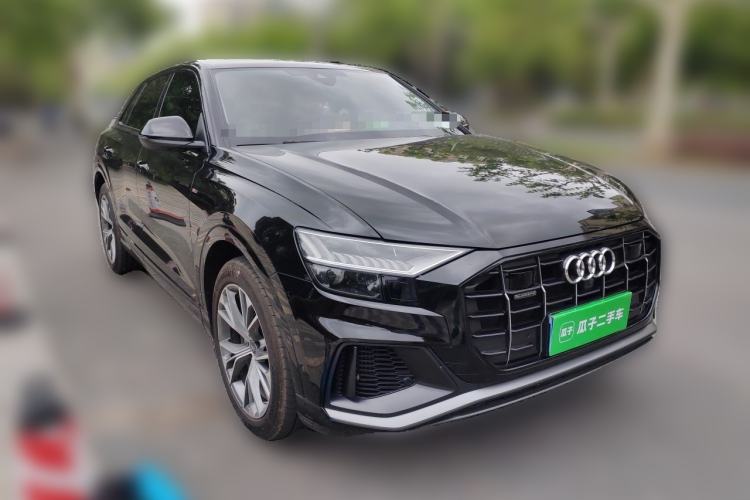 Used Audi Q8 2022 55 TFSI Luxury Dynamic Edition Front Right 45 Deg