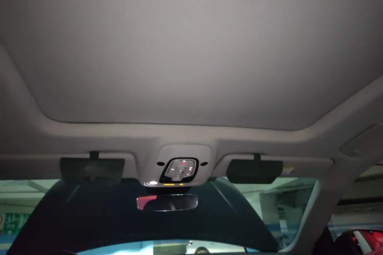 Used Audi Q8 2022 55 TFSI Luxury Dynamic Edition Headliner