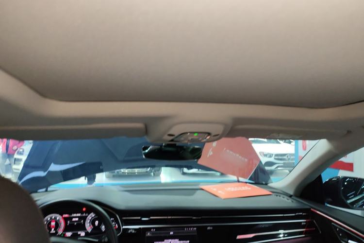 Used Audi Q8 2022 55 TFSI Luxury Dynamic Edition Headliner