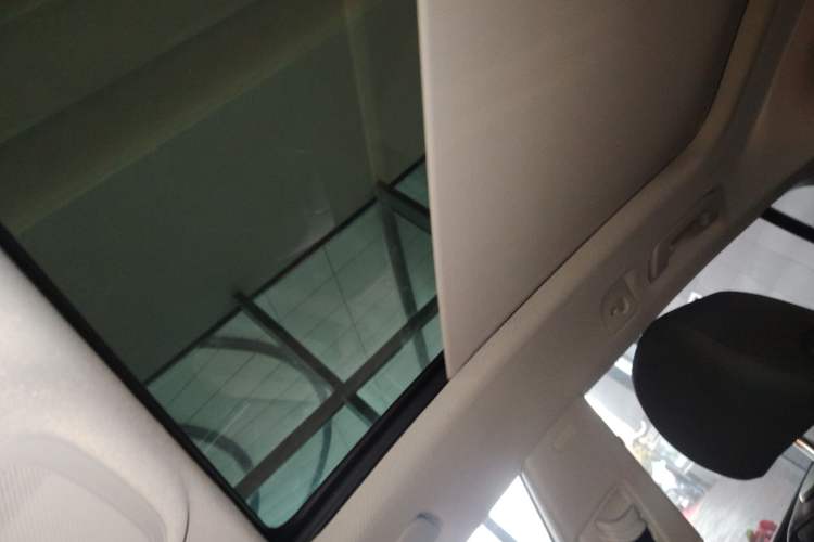 Used Audi Q8 2022 55 TFSI Luxury Dynamic Edition Headliner