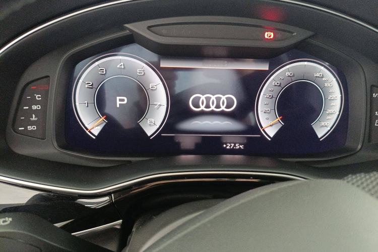 Used Audi Q8 2022 55 TFSI Luxury Dynamic Edition Instrument Cluster