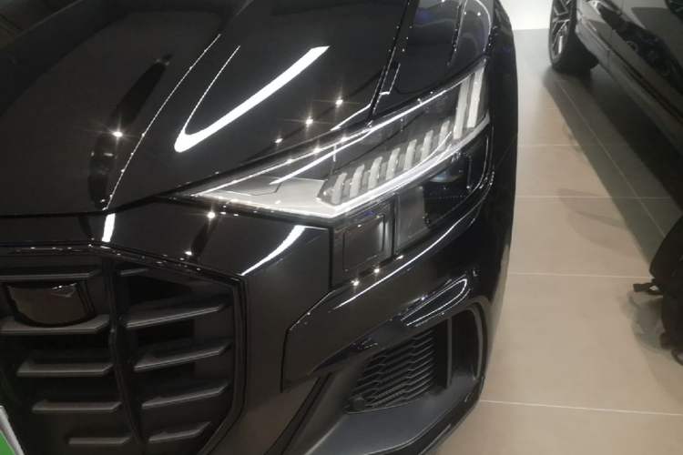 Used Audi Q8 2022 55 TFSI Prestige Dynamic Edition Left Front Headlight