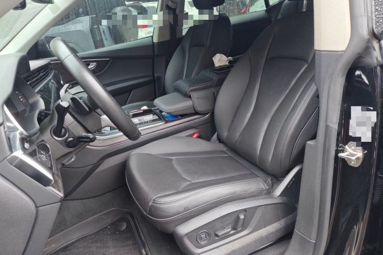 Used Audi Q8 2022 55 TFSI Luxury Dynamic Edition Left Front Seat