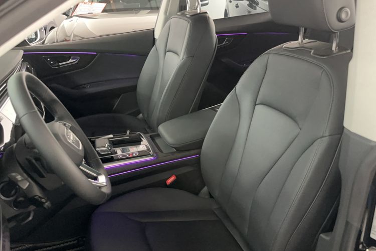 Used Audi Q8 2022 55 TFSI Luxury Dynamic Edition Left Front Seat