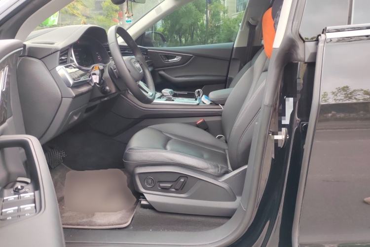 Used Audi Q8 2022 55 TFSI Luxury Dynamic Edition Left Front Seat