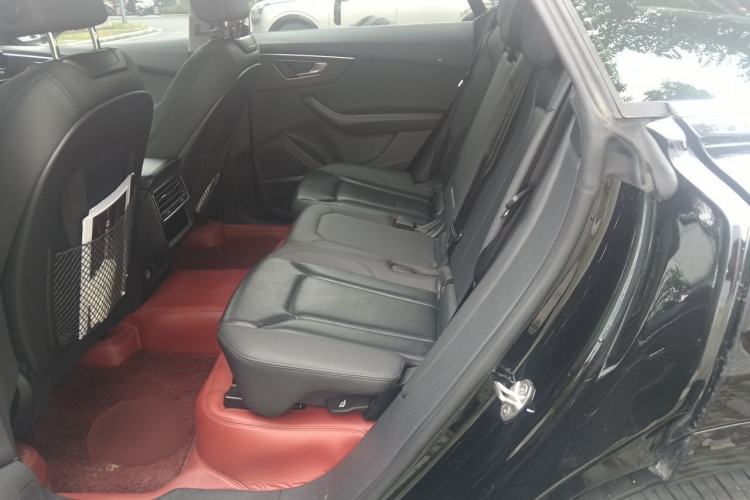 Used Audi Q8 2022 55 TFSI Luxury Dynamic Edition Left Rear Seat