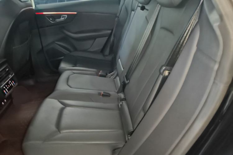 Used Audi Q8 2022 55 TFSI Luxury Dynamic Edition Left Rear Seat