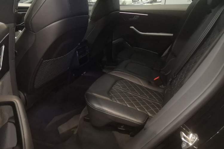 Used Audi Q8 2022 55 TFSI Prestige Dynamic Edition Left Rear Seat