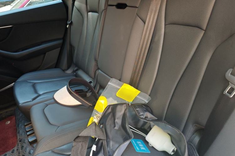 Used Audi Q8 2022 55 TFSI Luxury Dynamic Edition Left Rear Seat