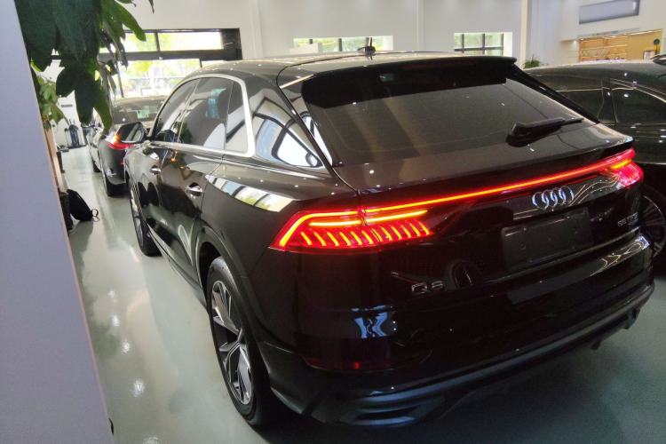 Used Audi Q8 2022 55 TFSI Luxury Dynamic Edition Left Side