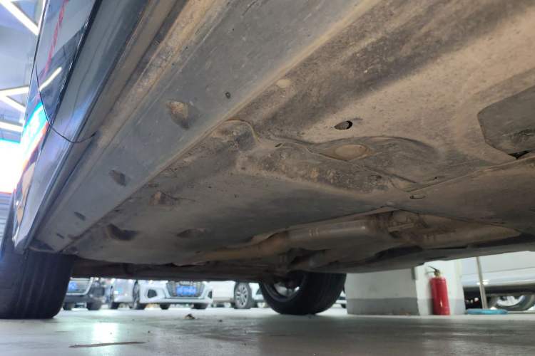 Used Audi Q8 2022 55 TFSI Luxury Dynamic Edition Left Side Sill