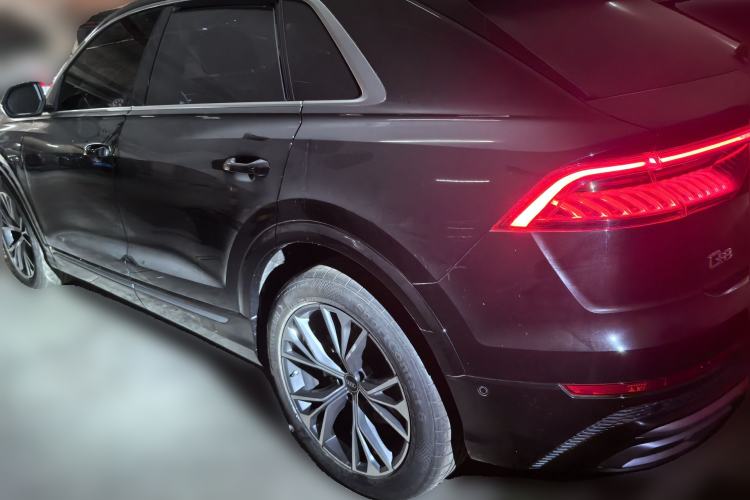 Used Audi Q8 2022 55 TFSI Luxury Dynamic Edition Rear Left 45 Deg