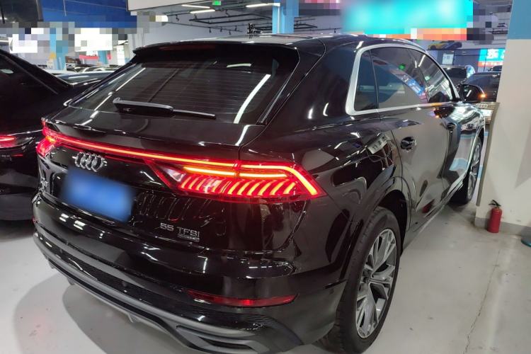 Used Audi Q8 2022 55 TFSI Luxury Dynamic Edition Rear Right 45 Deg