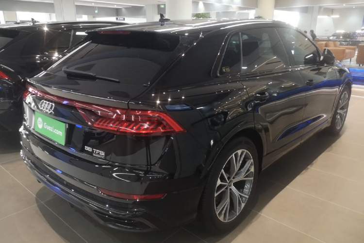 Used Audi Q8 2022 55 TFSI Prestige Dynamic Edition Rear Right 45 Deg