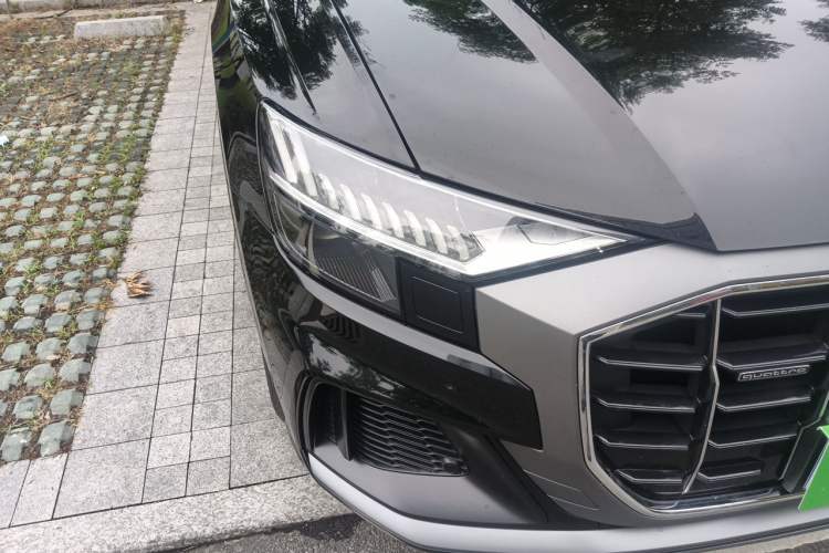 Used Audi Q8 2022 55 TFSI Luxury Dynamic Edition Right Front Headlight