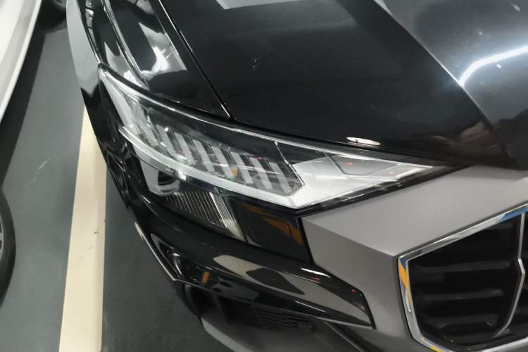 Used Audi Q8 2022 55 TFSI Luxury Dynamic Edition Right Front Headlight