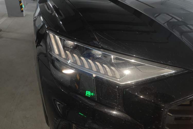Used Audi Q8 2022 55 TFSI Prestige Dynamic Edition Right Front Headlight