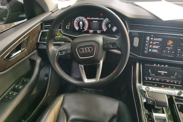 Used Audi Q8 2022 45 TFSI Luxury Dynamic Model Steering Wheel