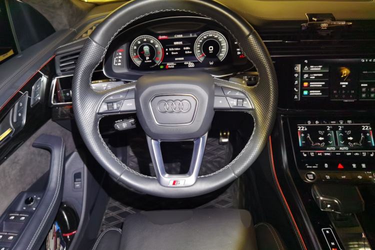 Used Audi Q8 2022 55 TFSI Snow Sports Edition Steering Wheel