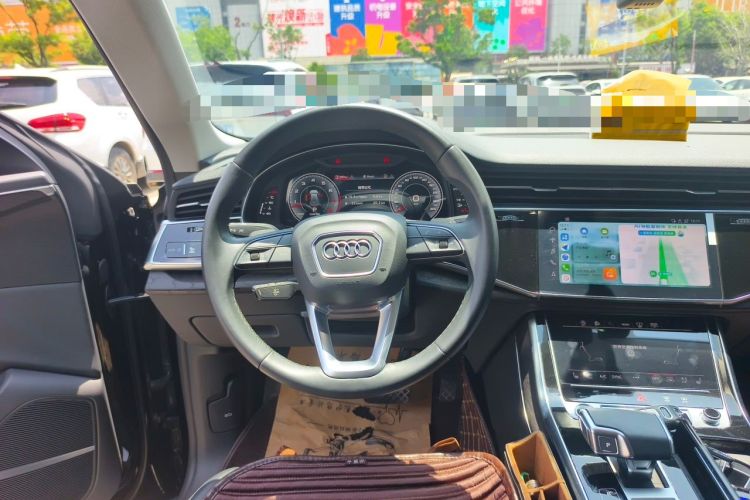 Used Audi Q8 2022 55 TFSI Luxury Dynamic Edition Steering Wheel