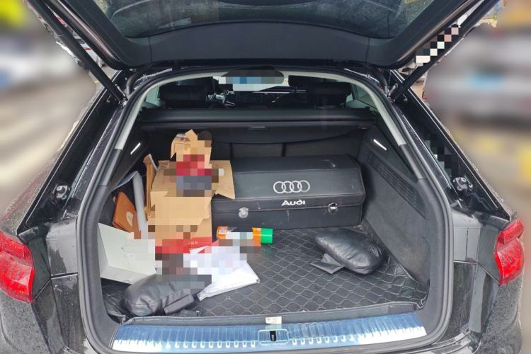 Used Audi Q8 2022 55 TFSI Luxury Dynamic Edition Trunk