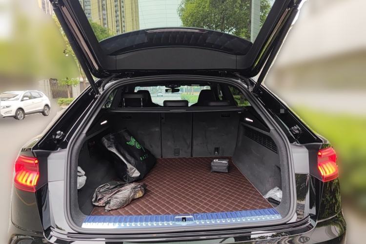 Used Audi Q8 2022 55 TFSI Prestige Dynamic Edition Trunk