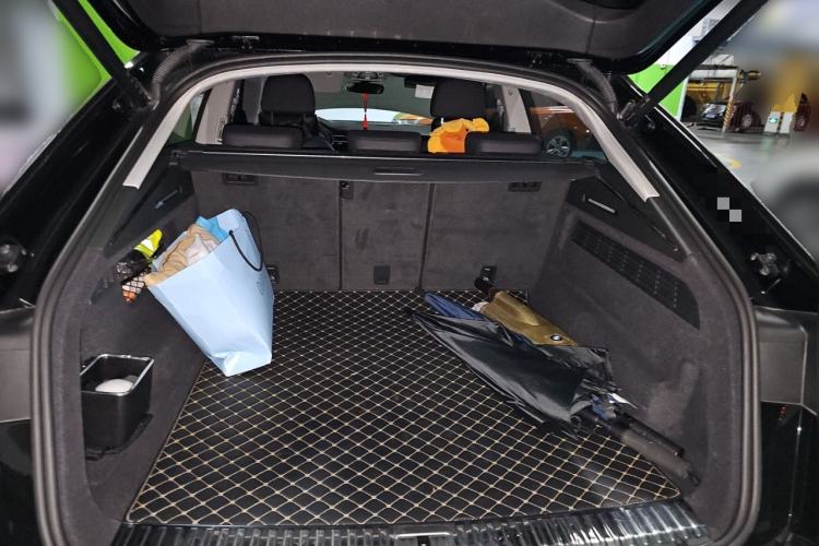 Used Audi Q8 2022 45 TFSI Luxury Dynamic Model Trunk