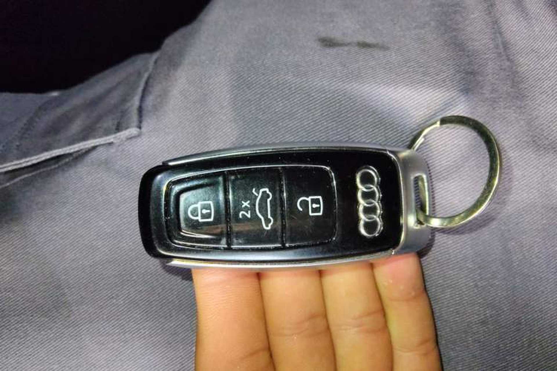 Used Audi Q8 2022 55 TFSI Luxury Dynamic Edition Vehicle Key