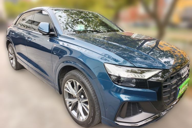 Used Audi Q8 2022 55 TFSI Luxury Dynamic Edition Front Right 45 Deg