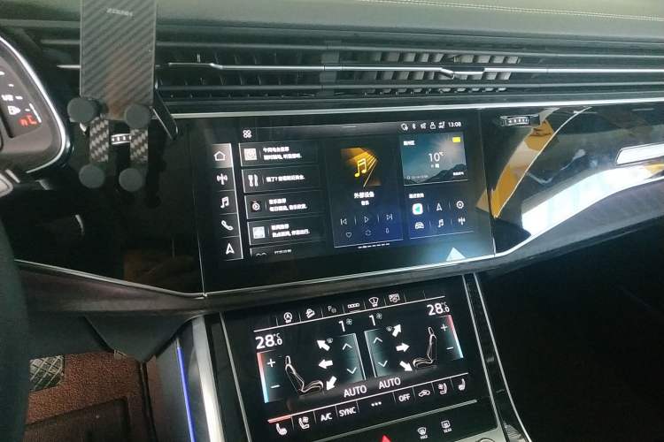 Used Audi Q8 2023 55 TFSI Luxury Dynamic Edition Audio And AC Panel