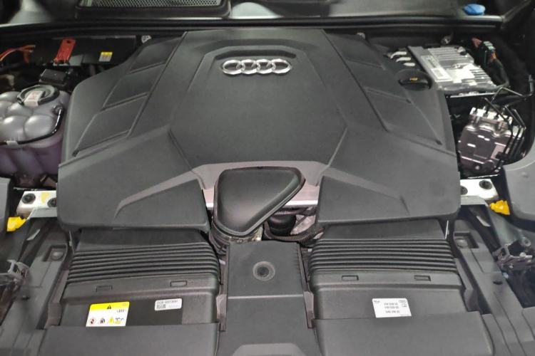Used Audi Q8 2023 55 TFSI Luxury Dynamic Edition Engine Bay