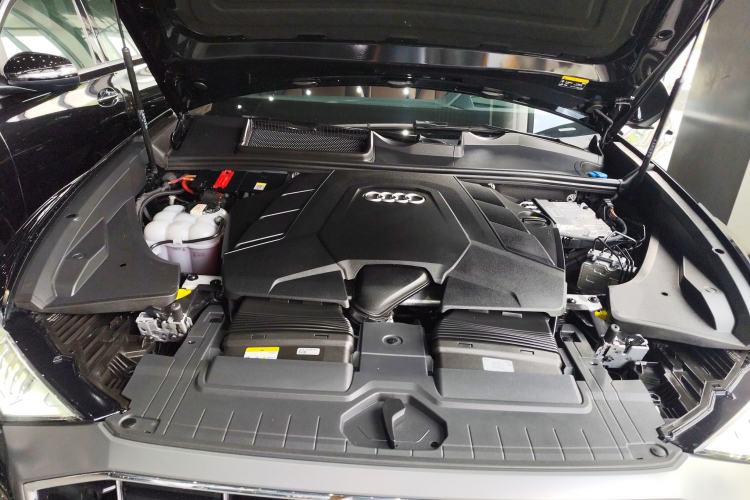 Used Audi Q8 2023 55 TFSI Luxury Dynamic Edition Engine Bay