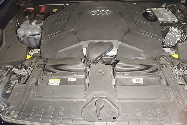 Used Audi Q8 2023 55 TFSI Luxury Dynamic Edition Engine Bay
