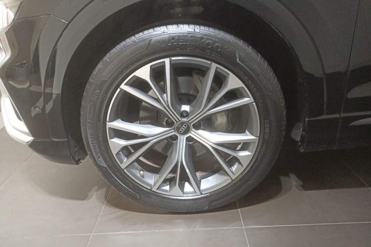 Used Audi Q8 2023 55 TFSI Luxury Dynamic Edition Exterior 4