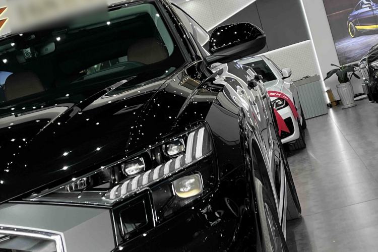 Used Audi Q8 2023 55 TFSI Luxury Dynamic Edition Exterior 6