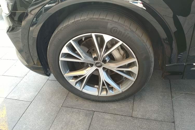 Used Audi Q8 2023 55 TFSI Luxury Dynamic Edition Exterior 7