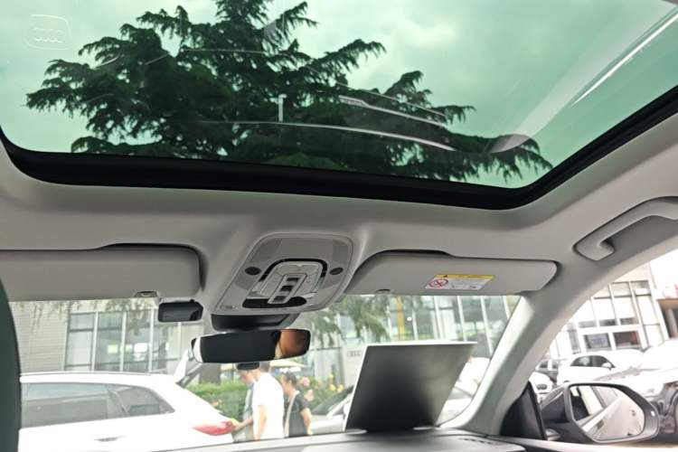 Used Audi Q8 2023 55 TFSI Prestige Dynamic Edition Headliner