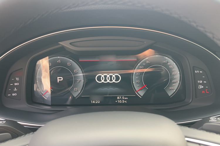 Used Audi Q8 2023 55 TFSI Luxury Dynamic Edition Instrument Cluster