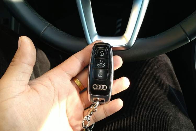 Used Audi Q8 2023 55 TFSI Luxury Dynamic Edition Interior 1
