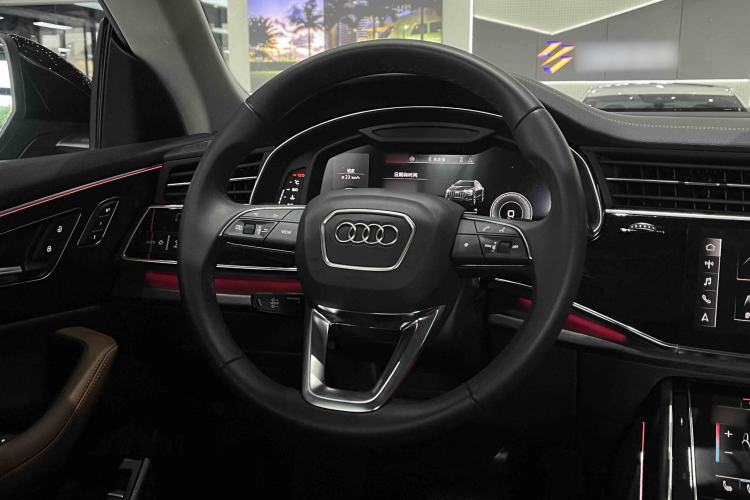 Used Audi Q8 2023 55 TFSI Luxury Dynamic Edition Interior 1