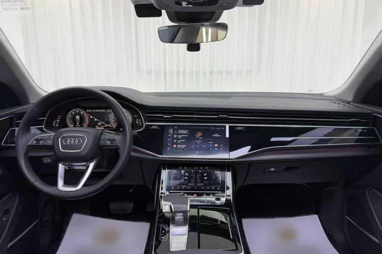 Used Audi Q8 2023 55 TFSI Luxury Dynamic Edition Interior 2