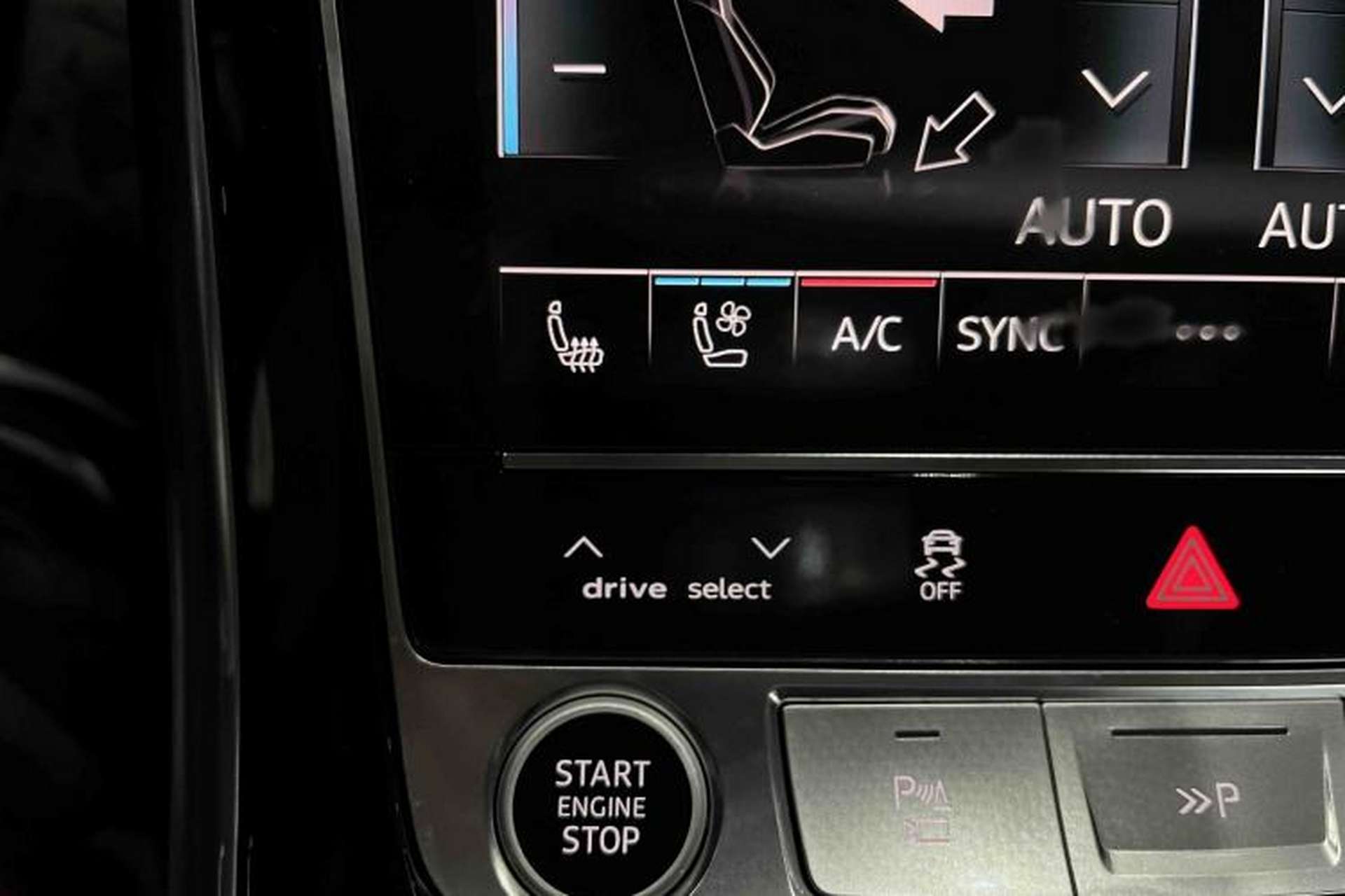 Used Audi Q8 2023 55 TFSI Luxury Dynamic Edition Interior 5