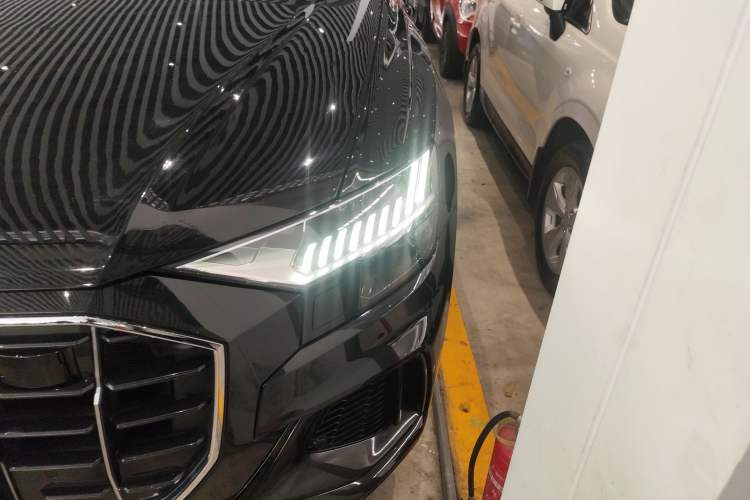 Used Audi Q8 2023 55 TFSI Luxury Dynamic Edition Left Front Headlight
