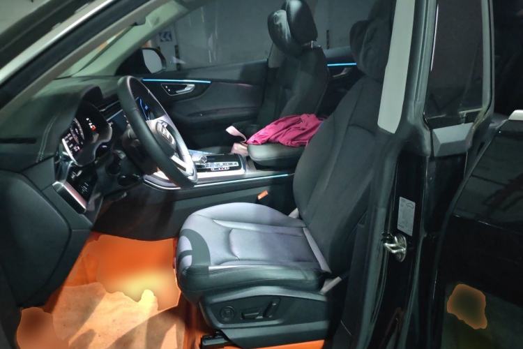 Used Audi Q8 2023 55 TFSI Luxury Dynamic Edition Left Front Seat